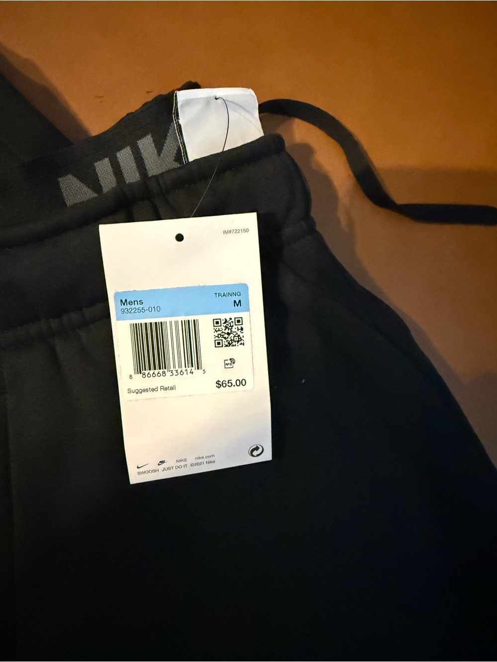 Nike Black Men's Training Joggers - Picture 2 of 7